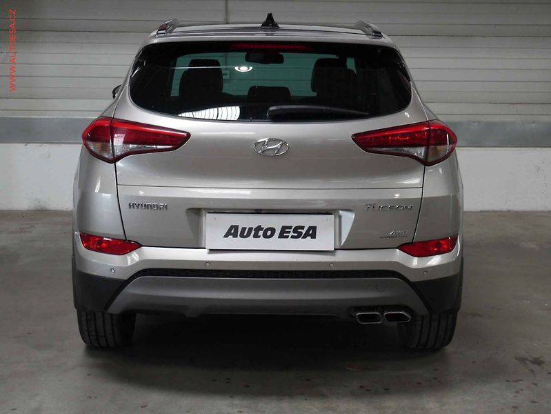 Hyundai Tucson (2016) 2.0, ČR, STK8/28 - fotka 5 z 22