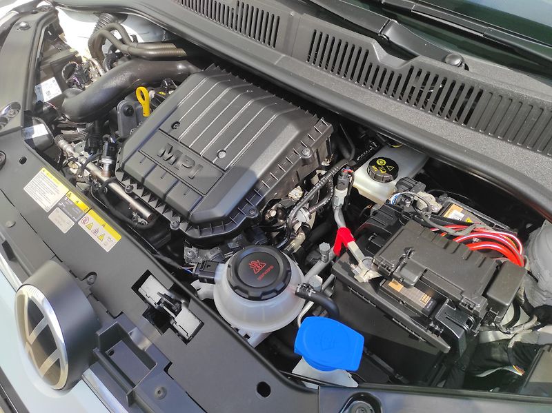 Volkswagen up! 1,0ECO CNG, ČR, 1 Majitel - fotka 17 z 31