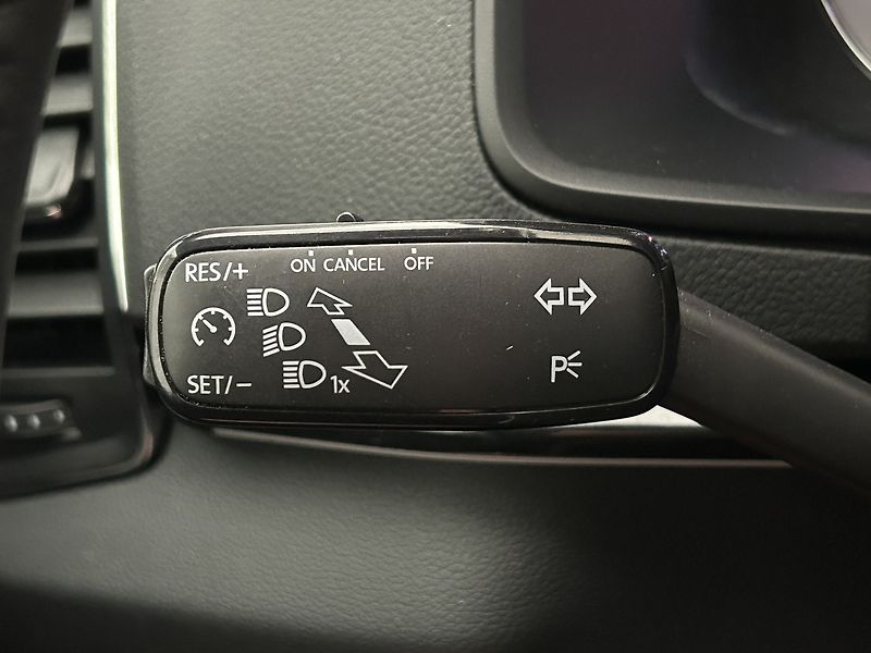 Škoda Karoq 1.5 TSI Style - fotka 17 z 26