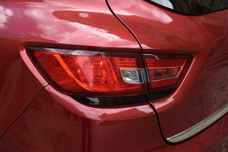 Renault Clio je vhodným společníkem pro mladší i starší páry