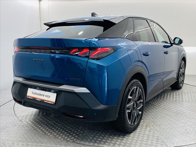 Peugeot 3008 1,2 e-DCS6 Hybrid Allure - fotka 2 z 24