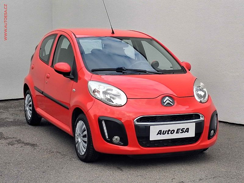 Citroën C1 (2014) 1.0i, 2.maj,ČR, servis.kniha - fotka 1 z 14