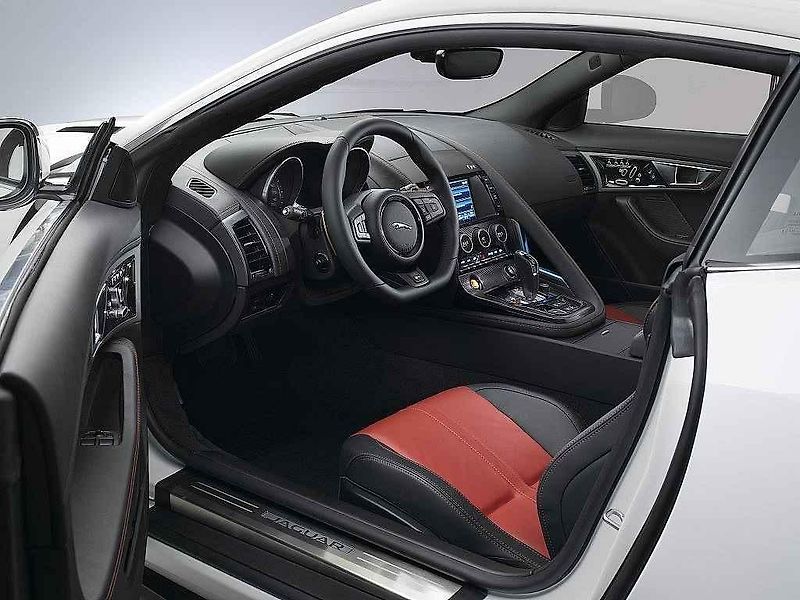 Jaguar F-Type Coupé.