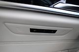 BMW Řada 5 530d xDrive Touring - náhled 32