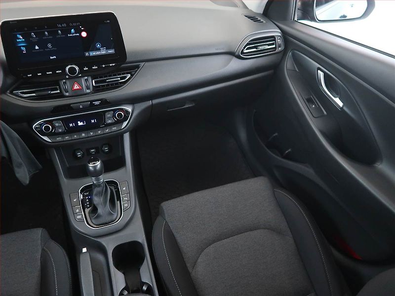 Hyundai i30 (2021) 1.5 T-GDI MHEV, Automat - fotka 8 z 12