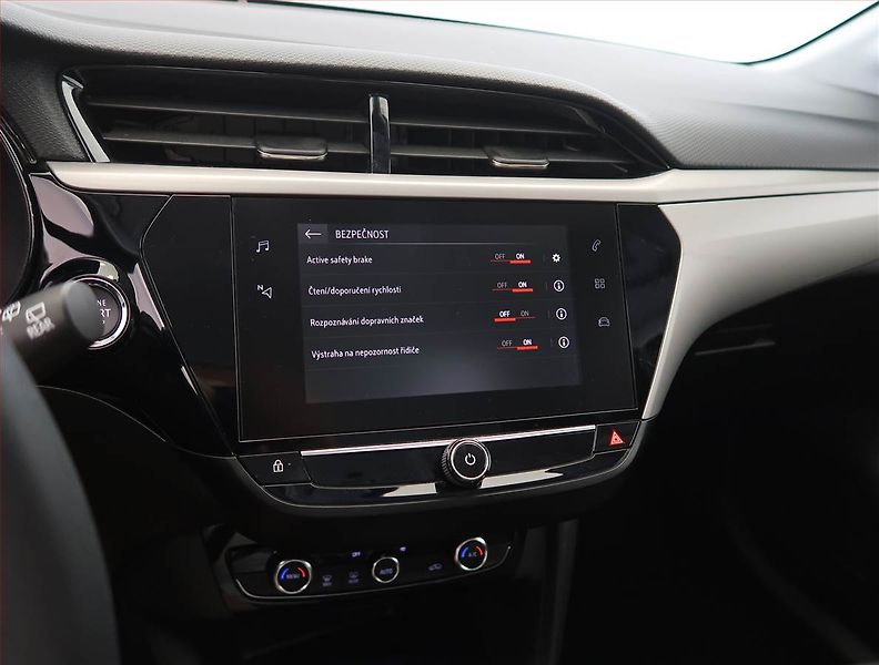 Opel Corsa (2020) 50 kWh, SoH 92%, Automat - fotka 17 z 22