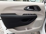 Chrysler Pacifica (2022) 3,6L V6,Top výbava, REZERVACE - náhled 24