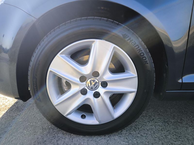 Volkswagen Golf Plus VI 1,6MPI 75kW SERVISKA 1MAJ. - fotka 11 z 55