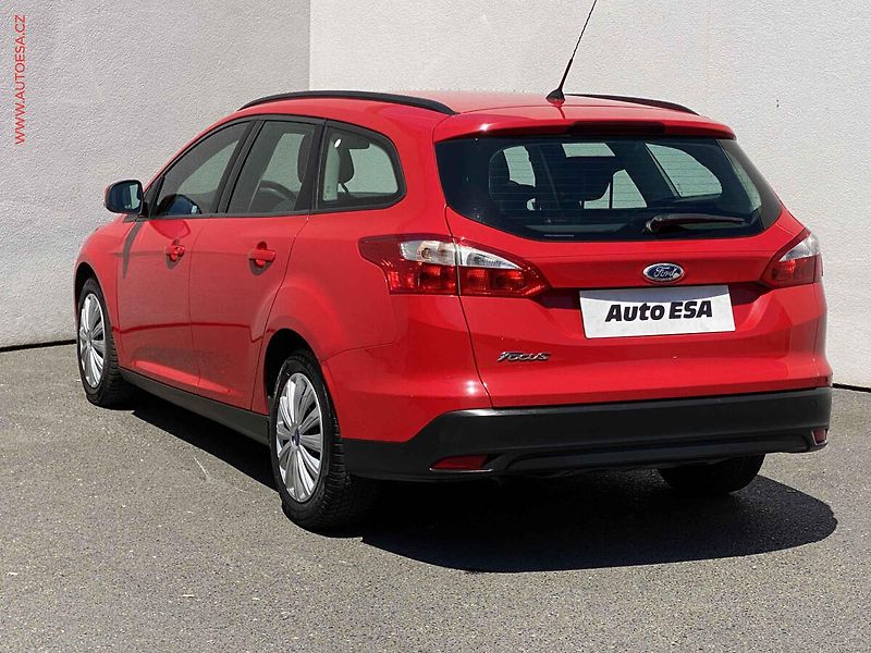 Ford Focus (2012) 1.6 TDCi, ČR, Trend - fotka 6 z 16