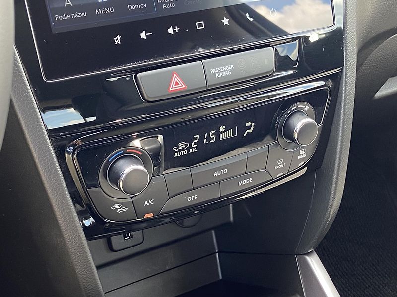 Suzuki Vitara 1.4 BoosterJet 6AT 4x4 Eleganc - fotka 19 z 21