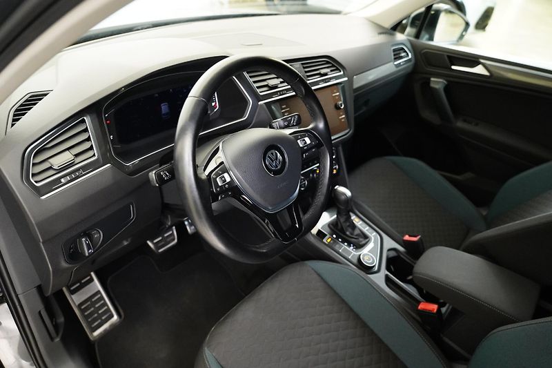 Volkswagen Tiguan - fotka 14 z 30