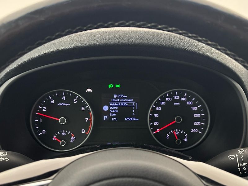 Kia Sportage 4x4 DCT - fotka 11 z 29