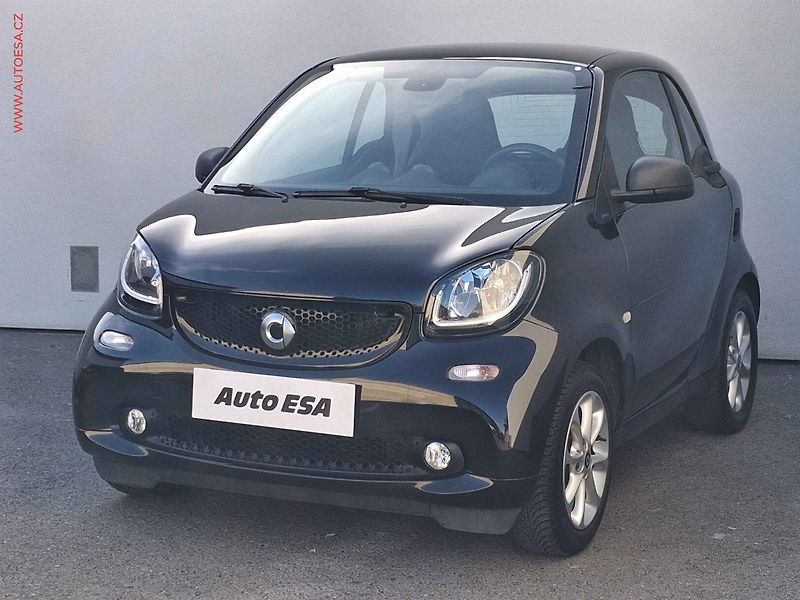 Smart Fortwo (2017) 1.0i, Passion, AC - fotka 3 z 16