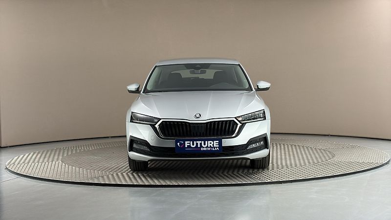 Škoda Octavia 2.0 TDI DSG Ambition - fotka 3 z 23