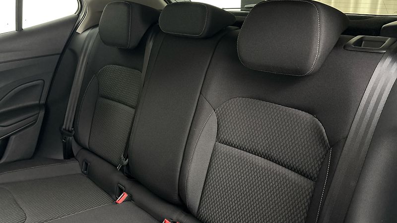 Škoda Fabia 1.0 TSI Style - fotka 16 z 23