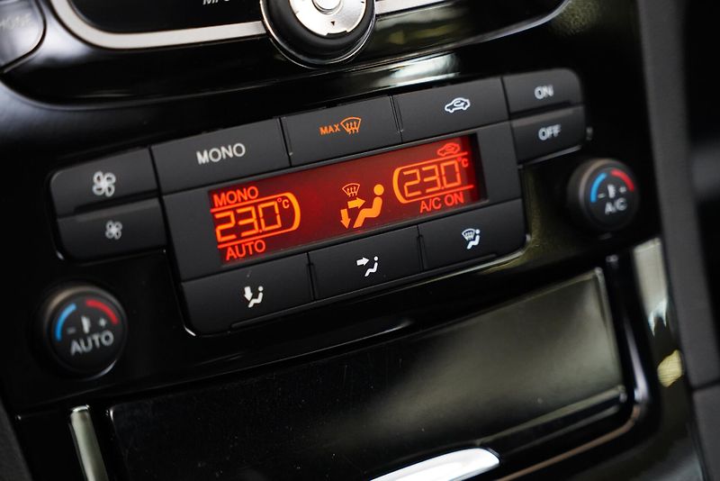 Ford S-MAX - fotka 20 z 27