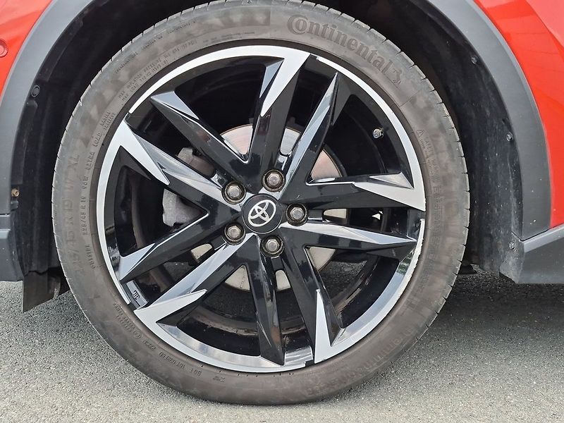Toyota C-HR GR-Sport 2.0 Hybrid E-CVT - fotka 20 z 21