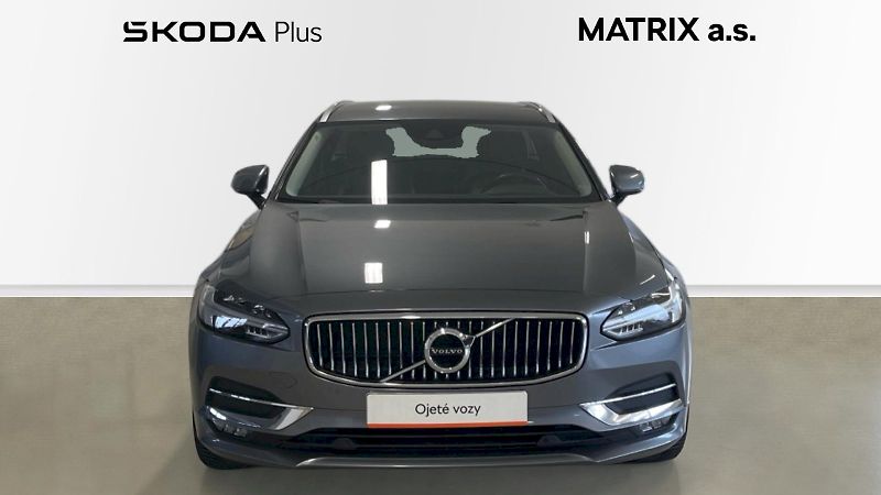 Volvo V90 (2018) Kombi Inscription 2.0 TDI 110k - fotka 4 z 38
