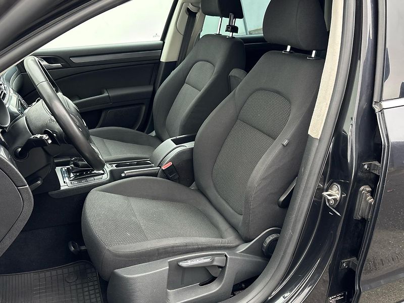 Škoda Superb DSG - fotka 7 z 25