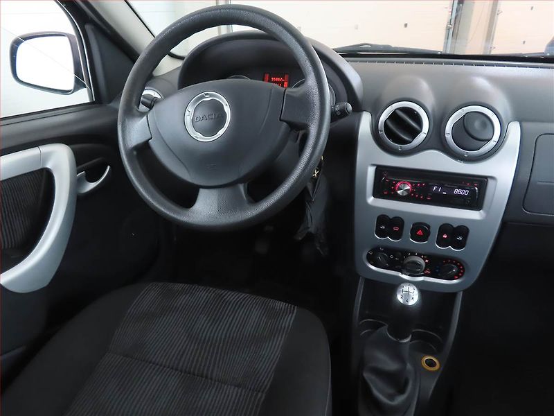 Dacia Sandero (2010) 1.4 MPI, po STK, Tažné - fotka 7 z 13