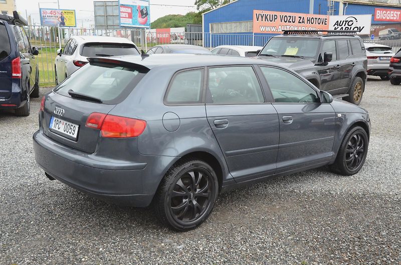 Audi A3 (2007) 2.0 TDi 125kW / STK 05/2028 - fotka 6 z 27