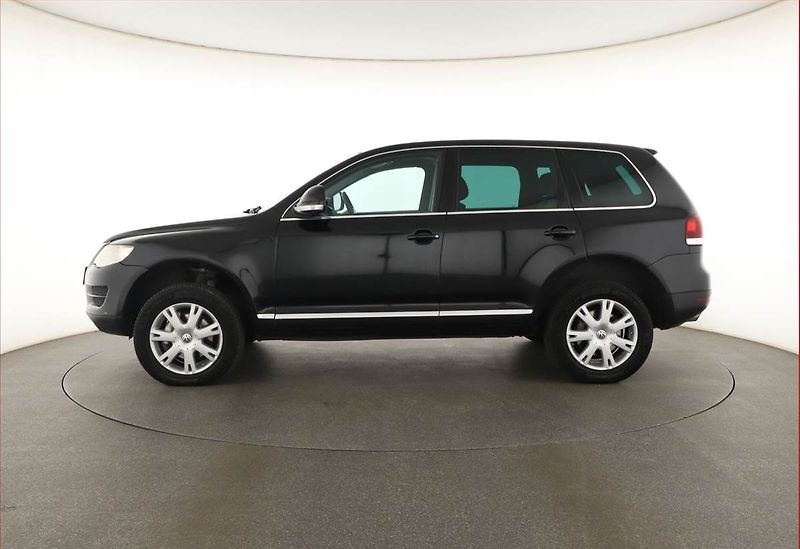 Volkswagen Touareg (2007) 3.0 V6 TDI, 4X4, Automat - fotka 3 z 16