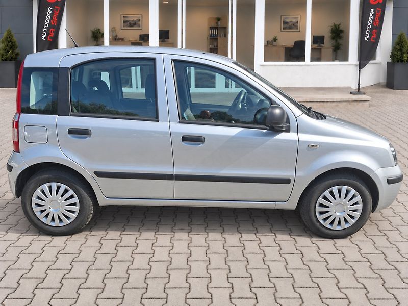 Fiat Panda (2010) 1.2i 44kW -KLIMATIZACE - fotka 9 z 28