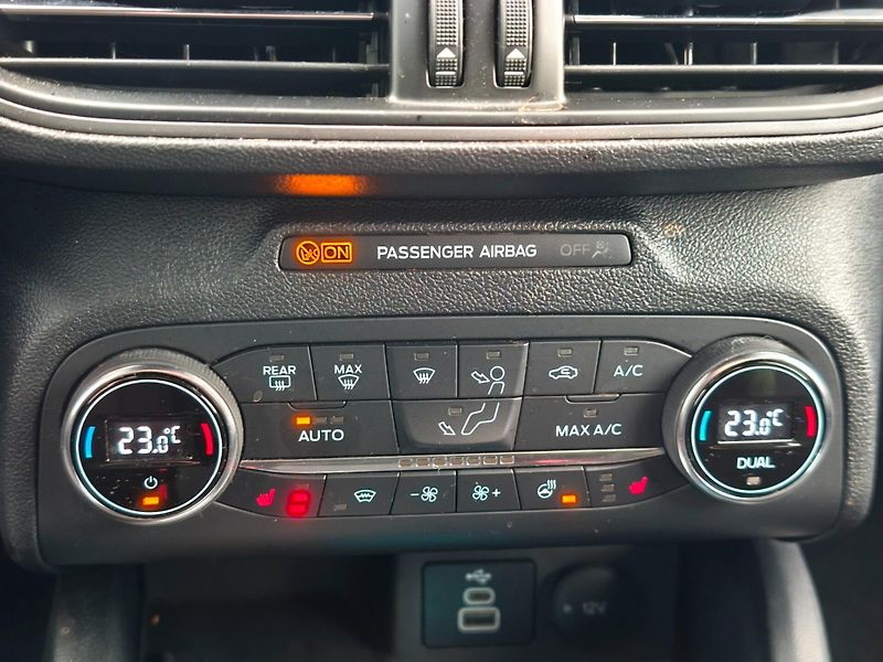 Ford Focus (2022) ST Line, EcoBlue 88kW, ČR, 1. - fotka 22 z 27