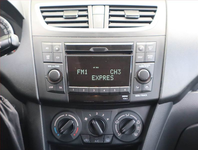 Suzuki Swift (2012) 1.2, Serv.kniha - fotka 11 z 14