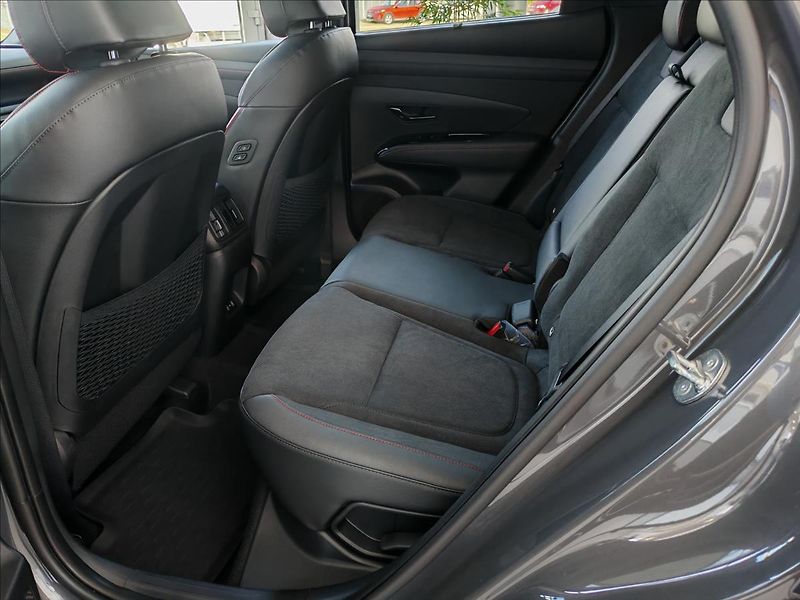 Hyundai Tucson (2025) 1,6 T-GDi MHEV  N Line Style P - fotka 8 z 10