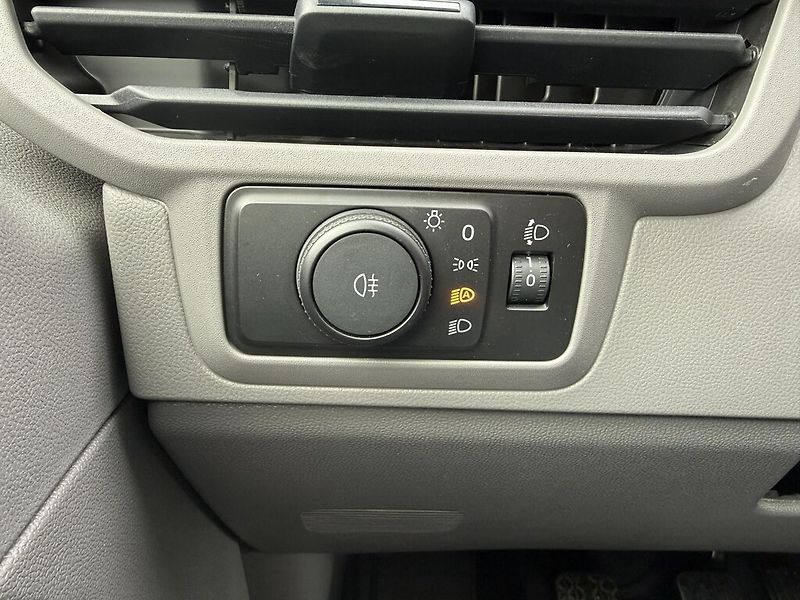Volkswagen Transporter 2,0 TDI 110 kW - fotka 17 z 30