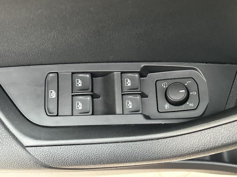 Škoda Karoq 2.0 TDI 4x4 Top selection - fotka 13 z 29