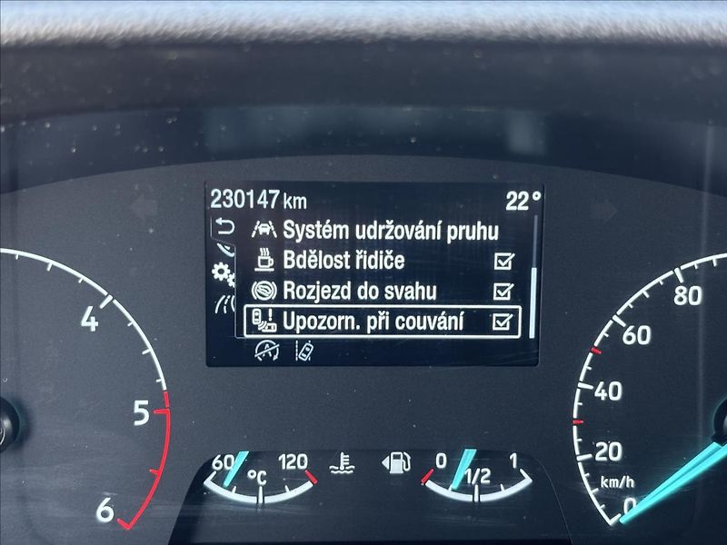 Ford Transit 2,0 EcoBlue 96kW L2 DPH - fotka 36 z 37