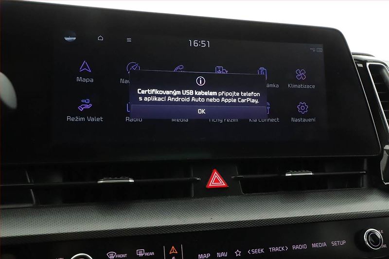 Kia Sportage (2022) 1.6 T-GDI - fotka 13 z 25