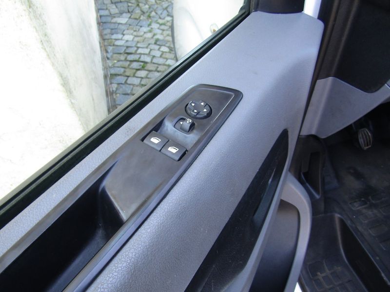 Citroën Jumpy (2017) 1.6 HDI 70kW  SUPER STAV - fotka 18 z 33