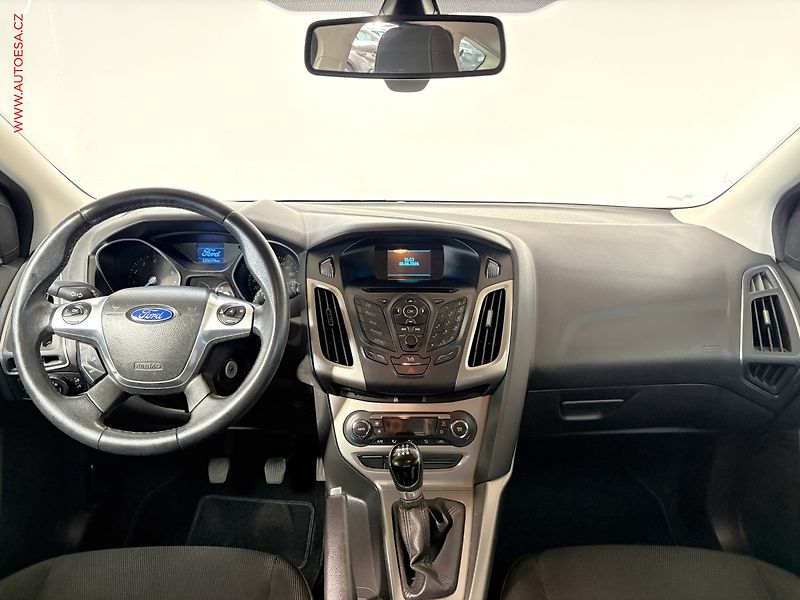Ford Focus (2014) 1.6, Trend, TZ - fotka 8 z 14