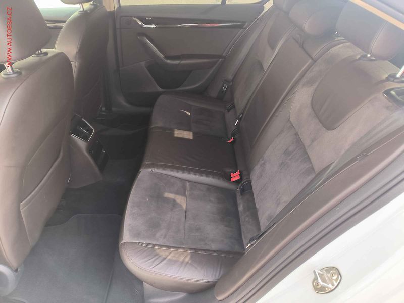Škoda Octavia (2016) 2.0TDi 4x4, ČR, DSG - fotka 10 z 22