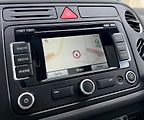 Volkswagen Tiguan (2010) DSG R-LINE VÝBAVA NIZKY NAJEZD - náhled 25