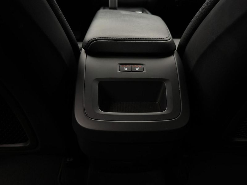 Volvo XC60 B4 AWD BRIGHT PLUS AUT - fotka 23 z 40