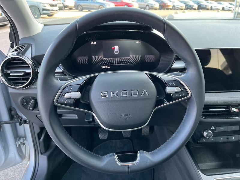 Škoda Fabia 1.0 TSI 70 kW TOP SELECTION - fotka 14 z 26