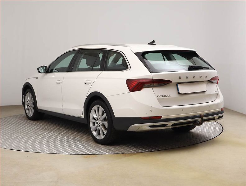 Škoda Octavia (2020) Scout 2.0 TDI, 4X4, Automat - fotka 4 z 27