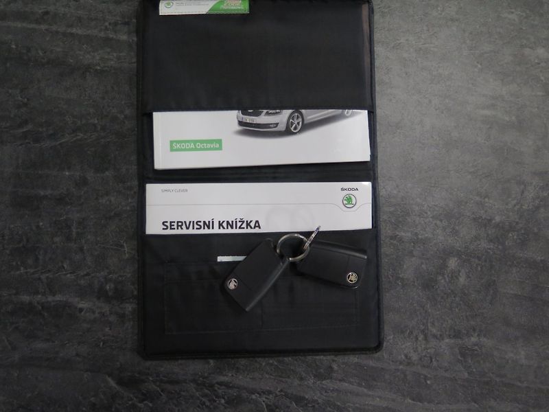 Škoda Octavia (2015) 2.0TDI,4x4,klima,výhřev,rozvod - fotka 25 z 25