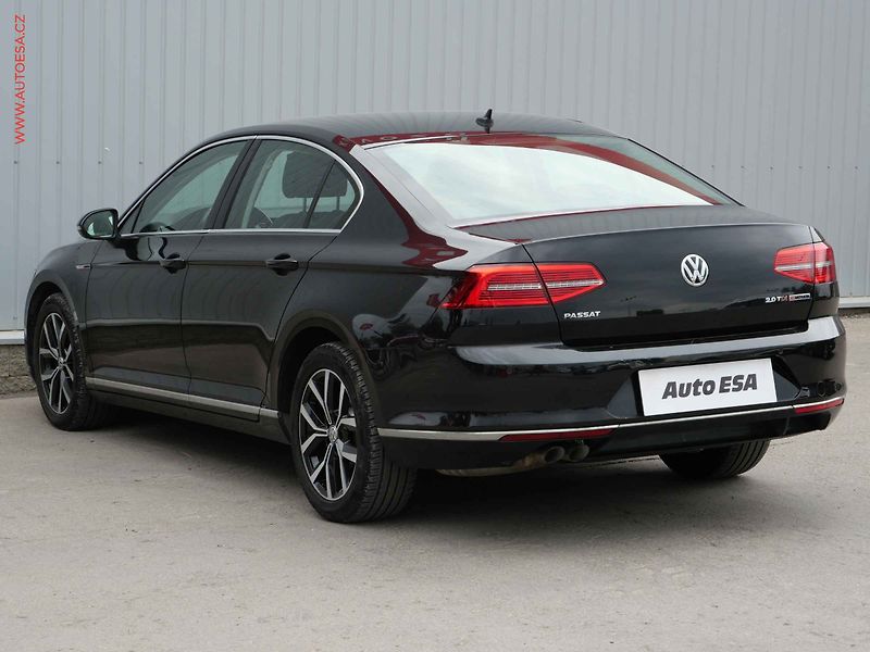 Volkswagen Passat (2016) 2.0TDi 4x4, 2.maj,ČR - fotka 6 z 21