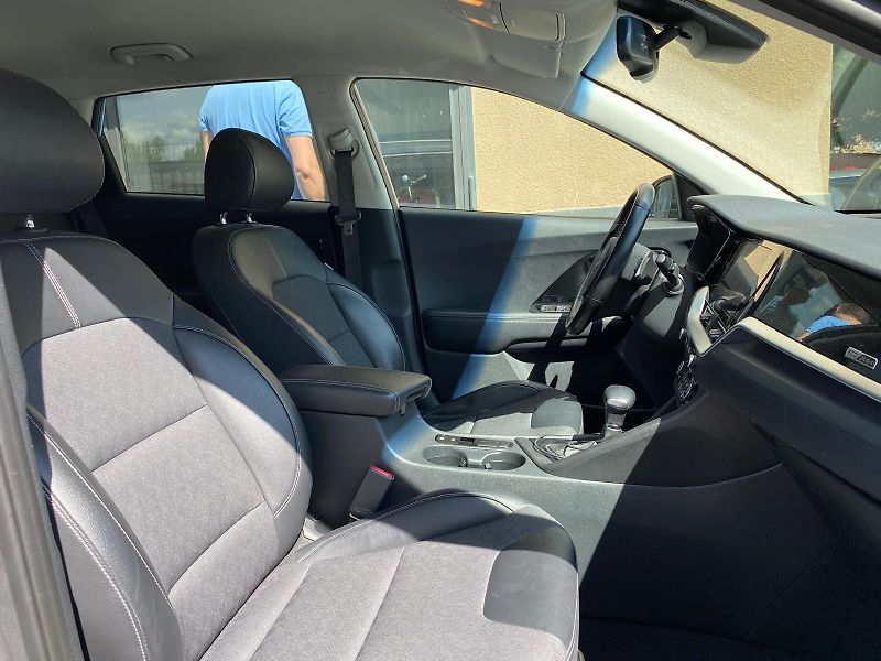 Kia Niro HYBRID-BA/EL-KŮŽE-KAMERA - fotka 17 z 17