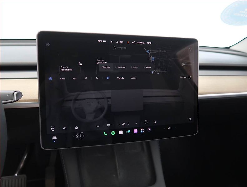 Tesla Model Y (2022) Long Range AWD 79kWh, SoH 91% - fotka 16 z 33