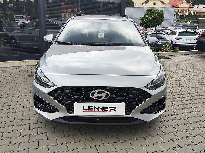 Hyundai i30 1.5 T-GDi/103kW Style - fotka 2 z 36