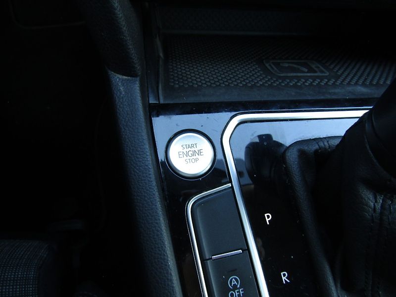 Volkswagen Passat (2021) 2.0 TDI DSG ACC - fotka 40 z 45