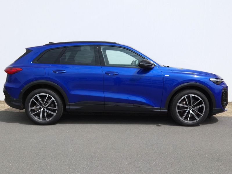 Audi Q5 (2025) S-Line 2.0 TDI 150KW quattro - fotka 3 z 29