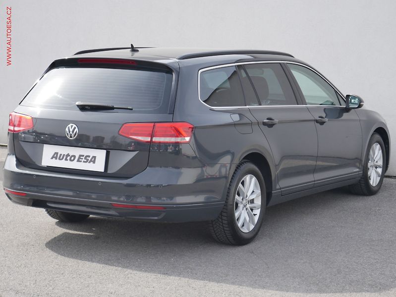 Volkswagen Passat (2015) 2.0TDi, AC, LED, park.asist - fotka 4 z 24