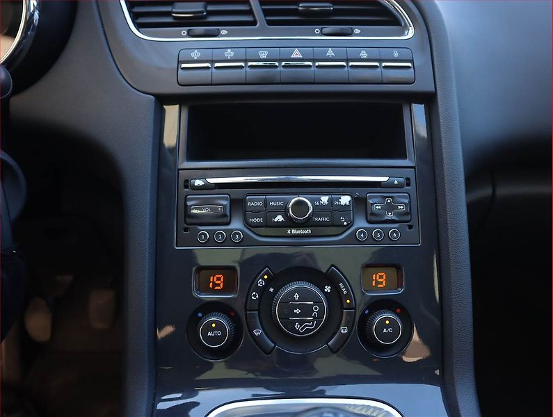 Peugeot 5008 (2012) Active 1.6 HDi, Navi, Tempomat - fotka 12 z 19